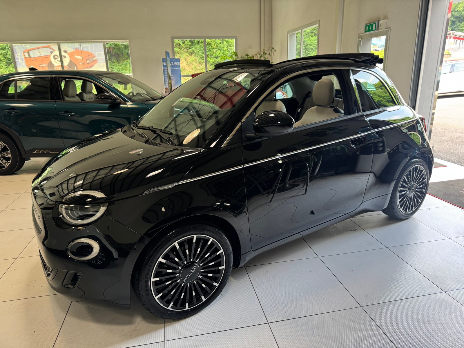 FIAT 500C 1.0 FireFly MHD La Prima, Petrol, New car, Manual - 2