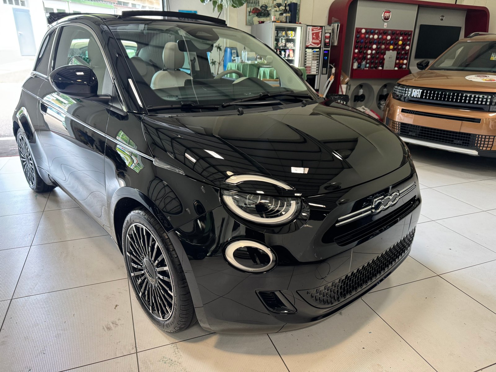FIAT 500C 1.0 FireFly MHD La Prima, Petrol, New car, Manual - 3