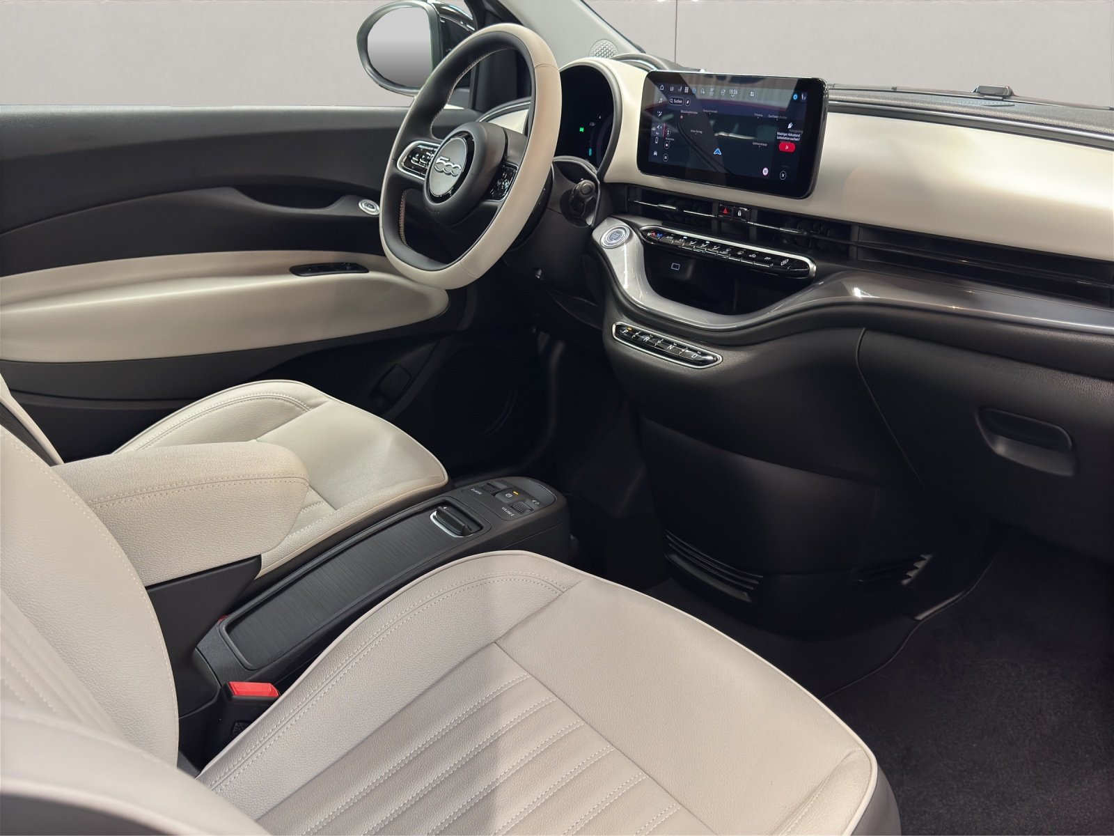 FIAT 500 Cabrio La Prima, Electric, New car, Automatic - 4