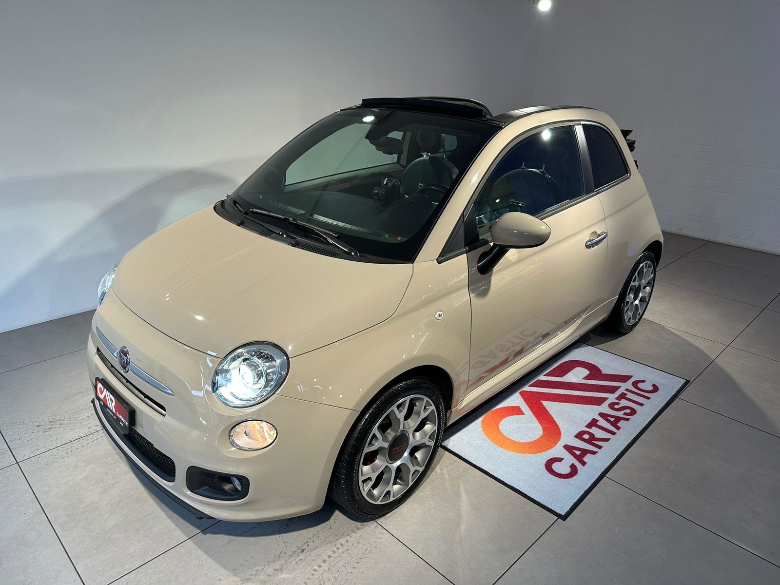 FIAT 500 C 0.9 T TwinAir 105 S, Petrol, Second hand / Used, Manual - 5