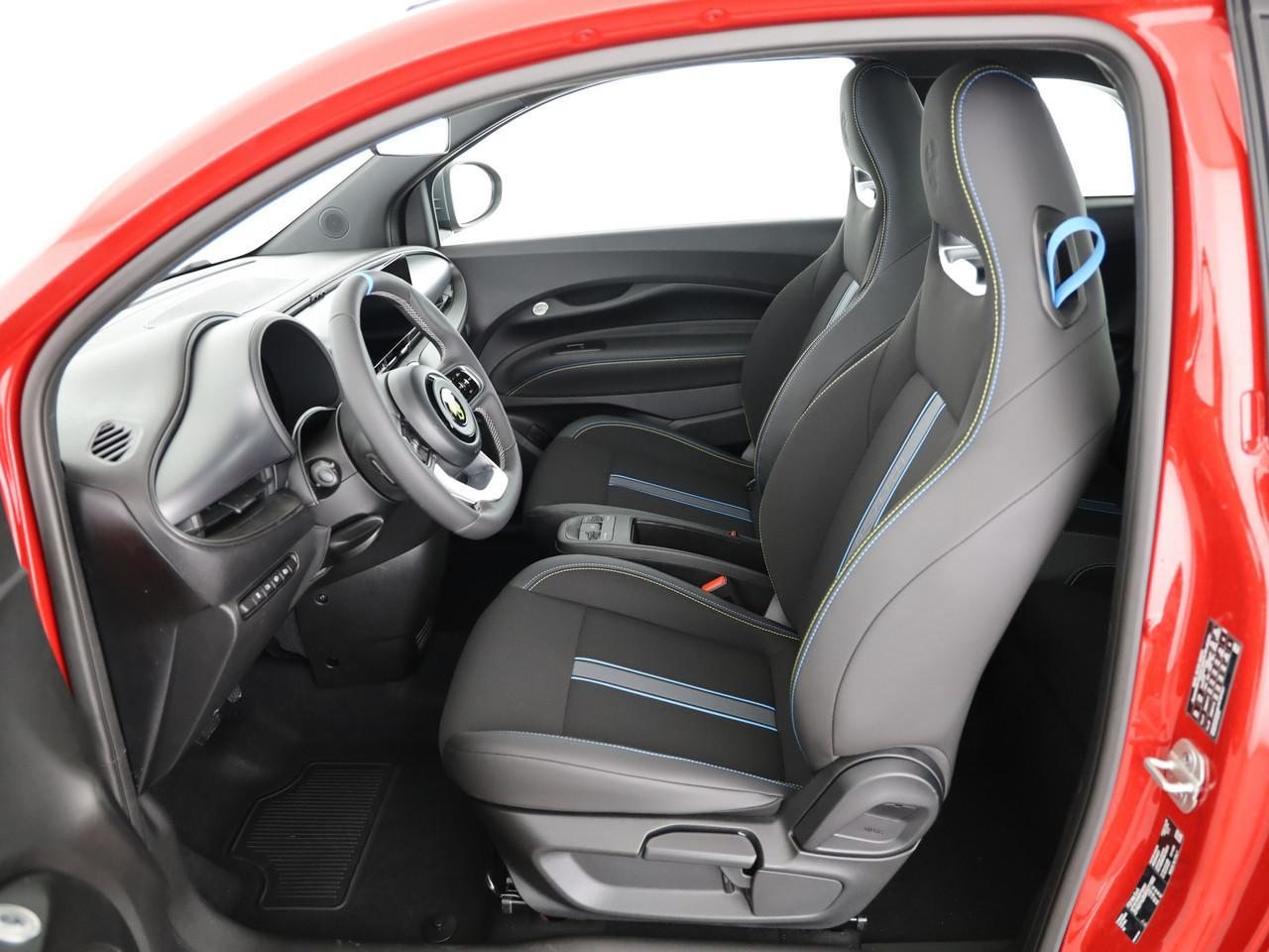 FIAT 500 Abarth Cabrio 500e, Elektro, Occasion / Gebraucht, Automatik - 5