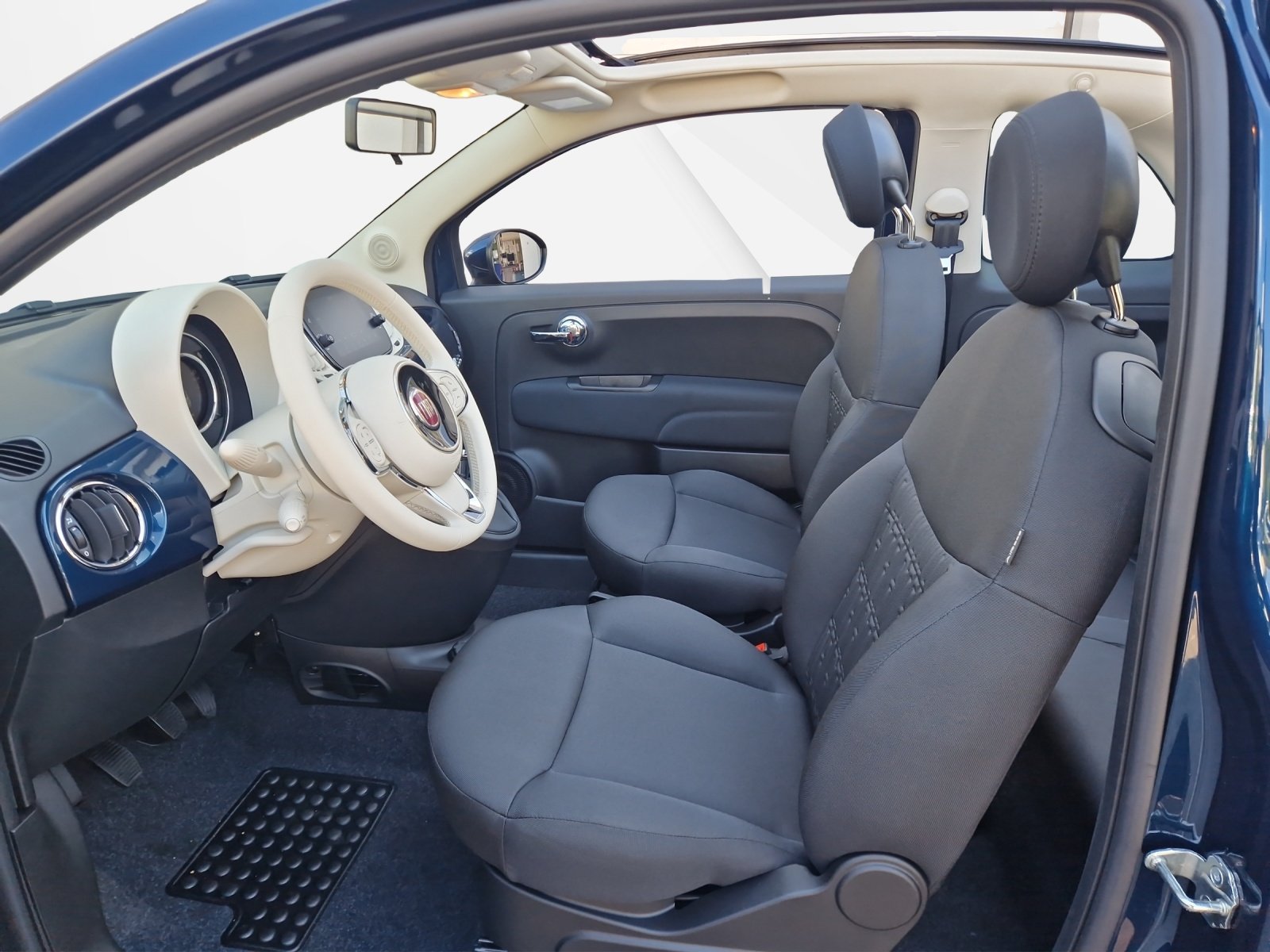 FIAT 500 C 1.0 Hybrid Lounge, Mild-Hybrid Petrol/Electric, Second hand / Used, Manual - 6