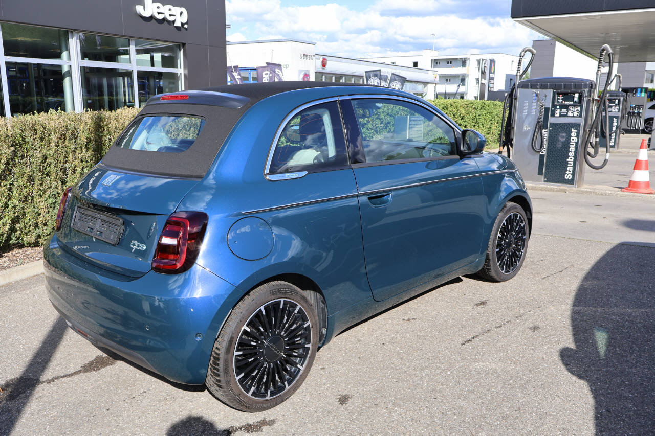 FIAT 500 Cabrio La Prima, Électrique, Occasion / Utilisé, Automatique - 2