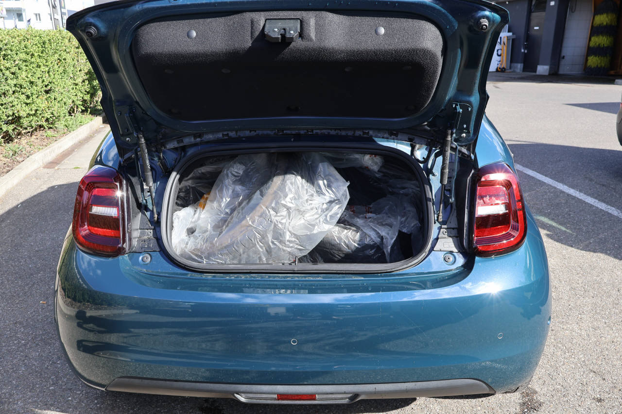 FIAT 500 Cabrio La Prima, Électrique, Occasion / Utilisé, Automatique - 4