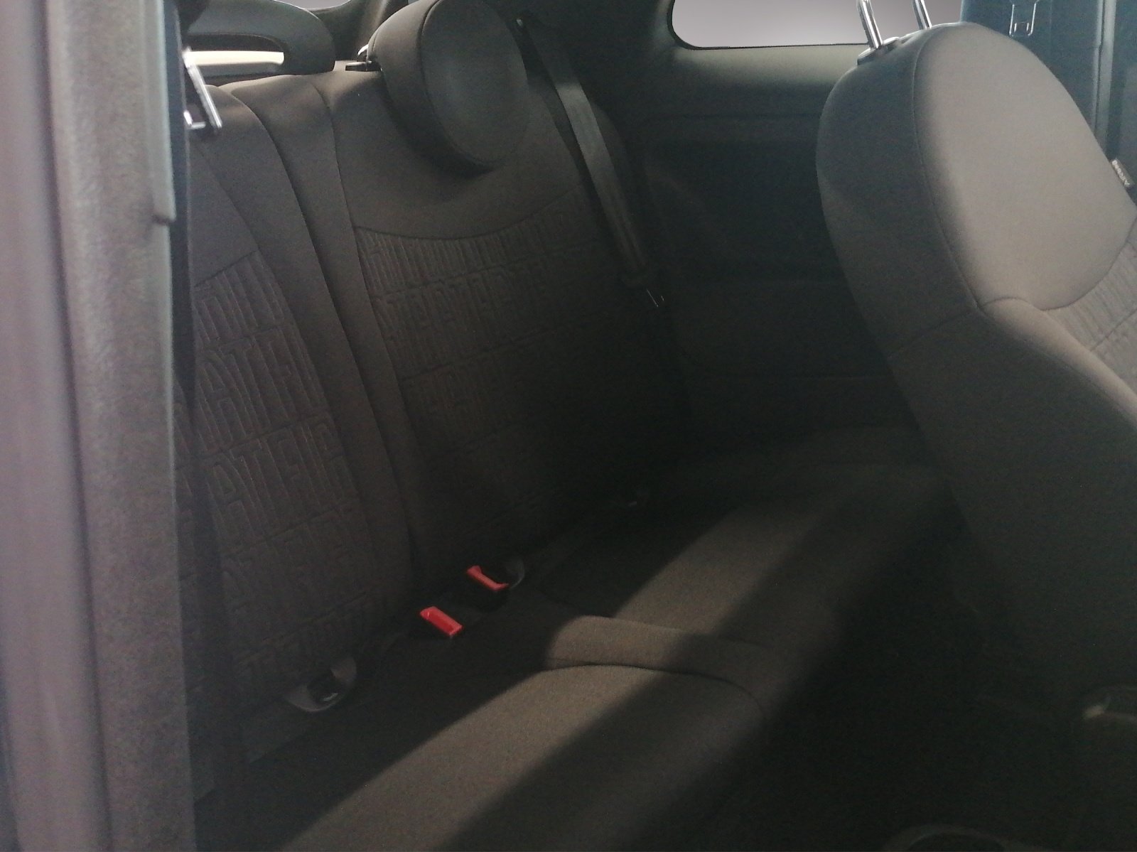 FIAT 500 C 1.0 Hybrid Lounge, Mild-Hybrid Benzin/Elektro, Occasion / Gebraucht, Handschaltung - 7