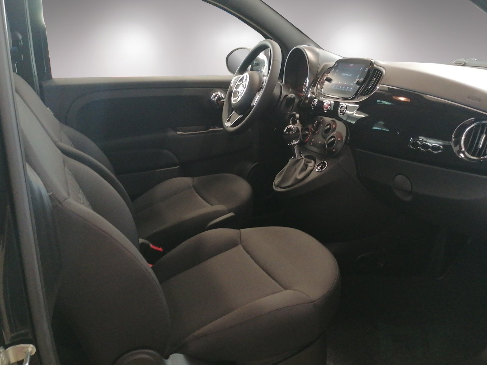 FIAT 500 C 1.0 Hybrid Lounge, Mild-Hybrid Benzin/Elektro, Occasion / Gebraucht, Handschaltung - 6