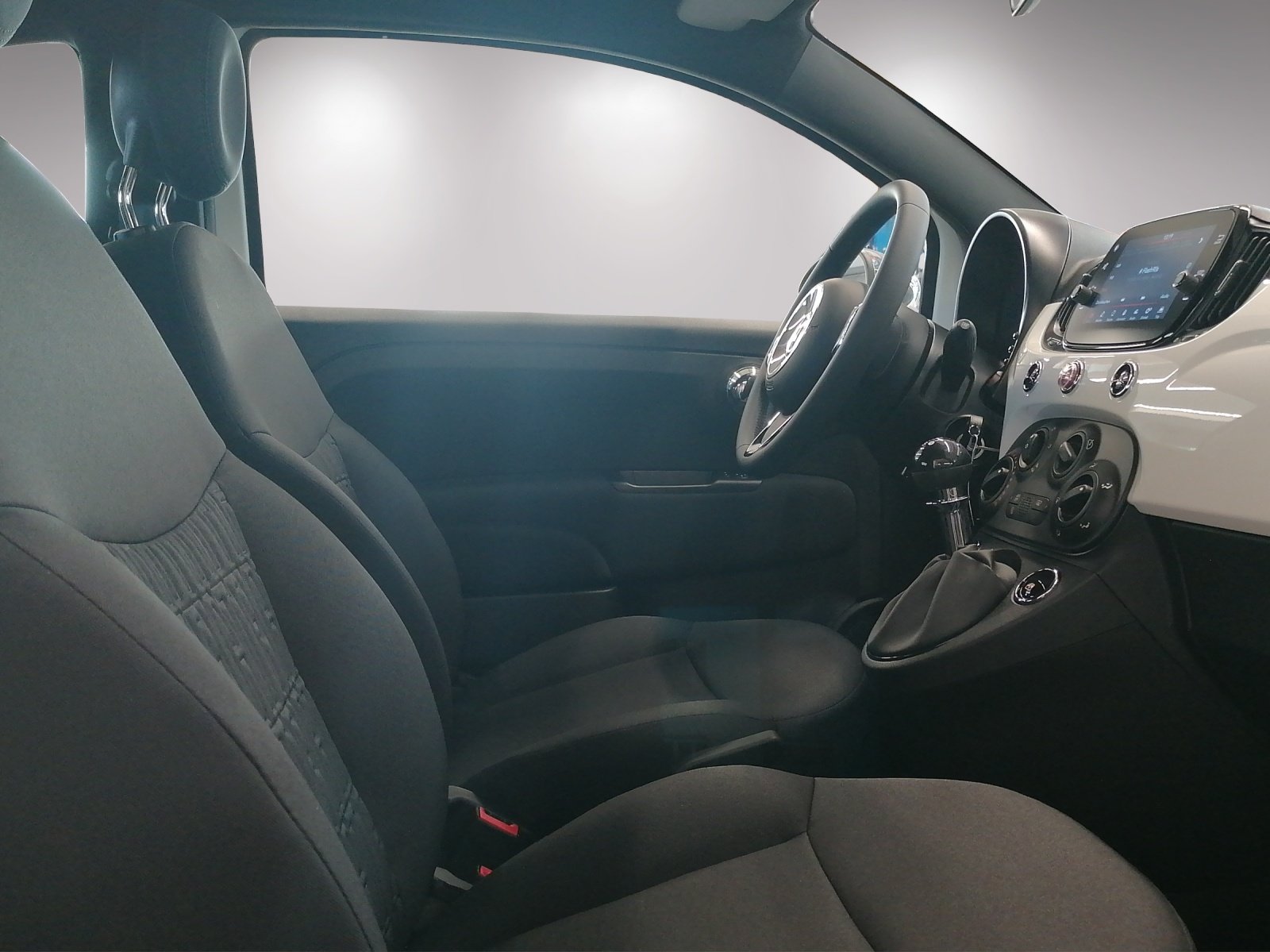 FIAT 500 C 1.0 Hybrid Lounge, Mild-Hybrid Benzin/Elektro, Occasion / Gebraucht, Handschaltung - 6