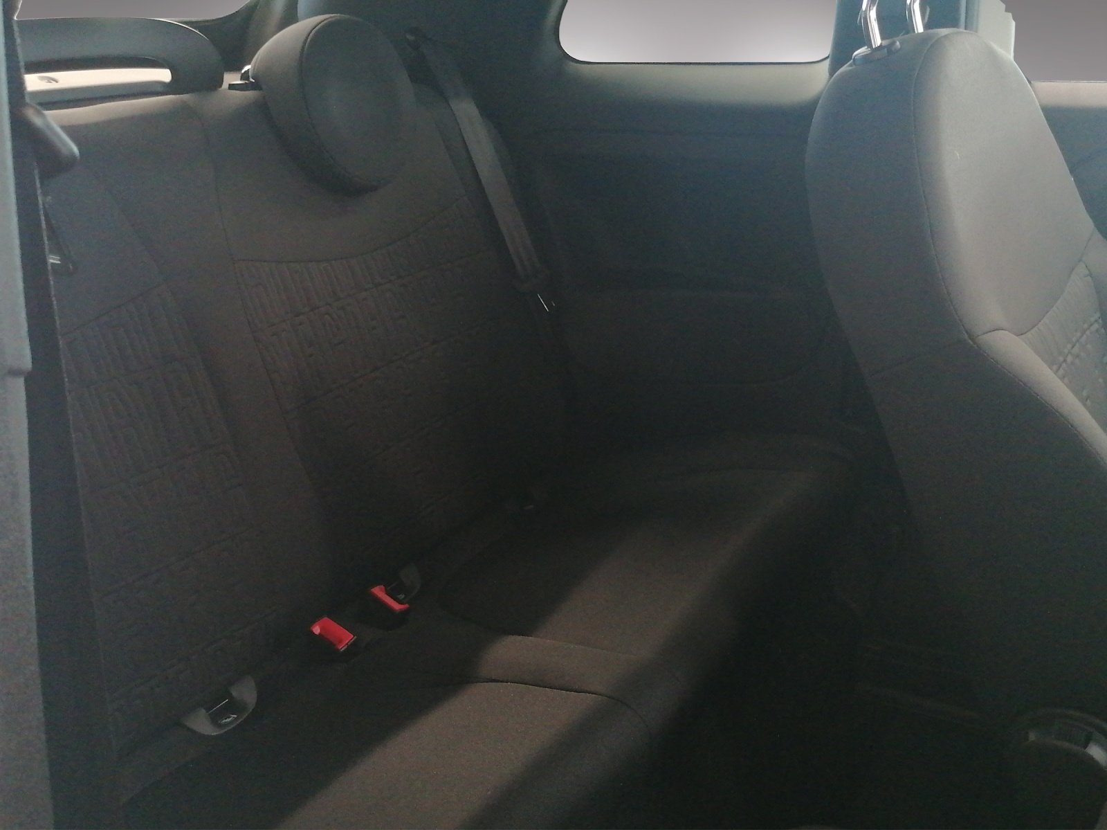 FIAT 500 C 1.0 Hybrid Lounge, Mild-Hybrid Benzin/Elektro, Occasion / Gebraucht, Handschaltung - 7