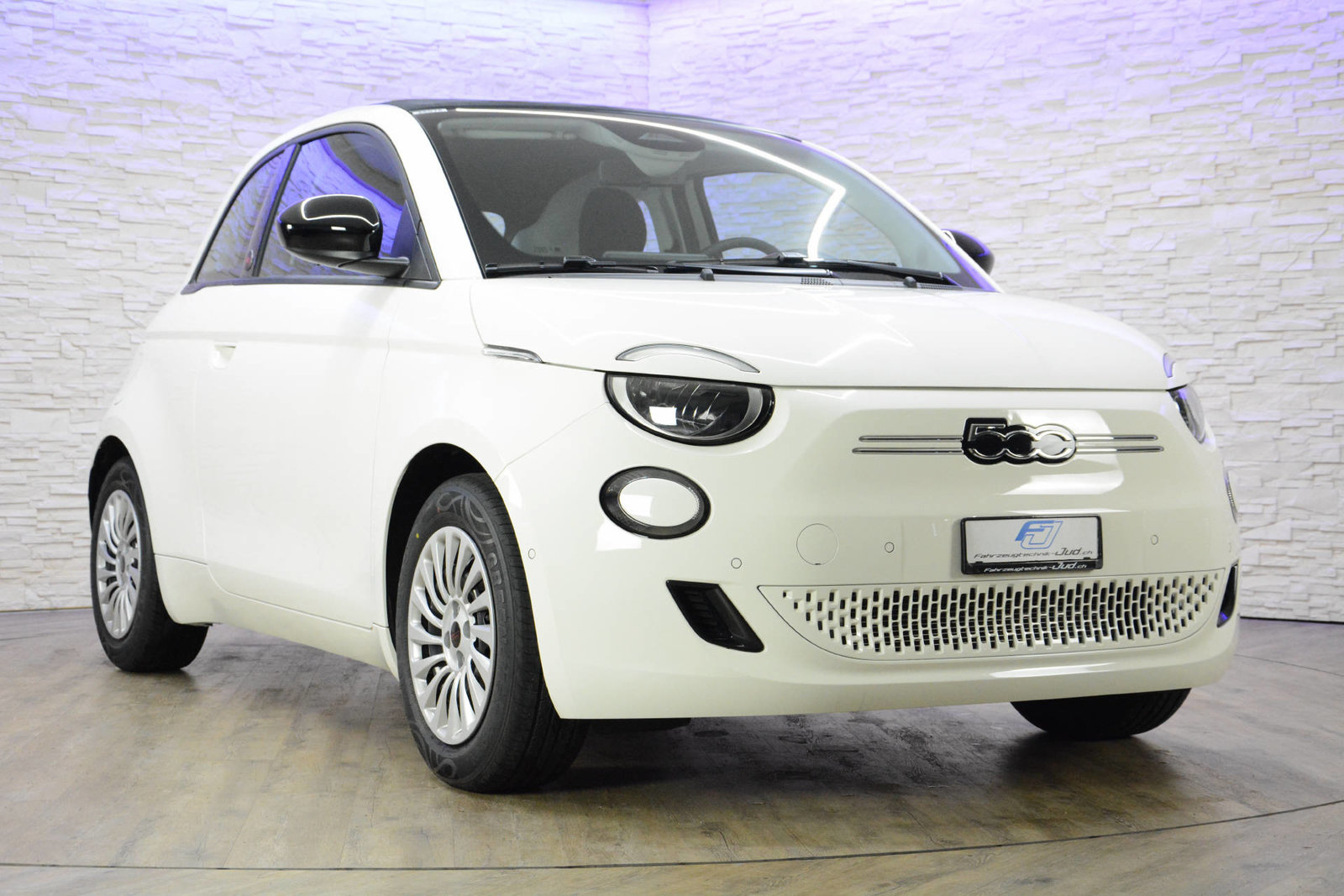 FIAT 500 Red Komfortpaket, Electric, Second hand / Used, Automatic - 2