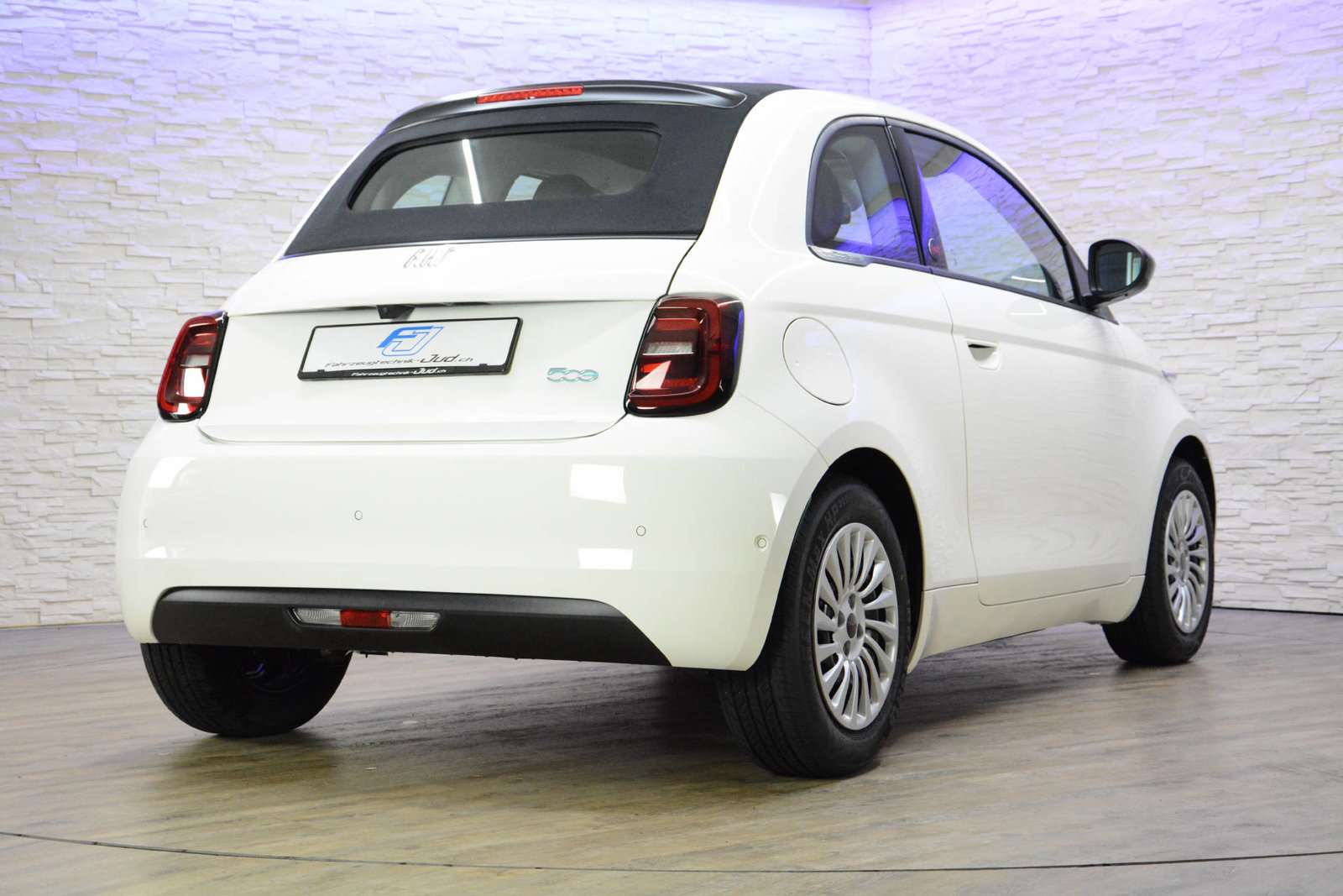 FIAT 500 Red Komfortpaket, Electric, Second hand / Used, Automatic - 5