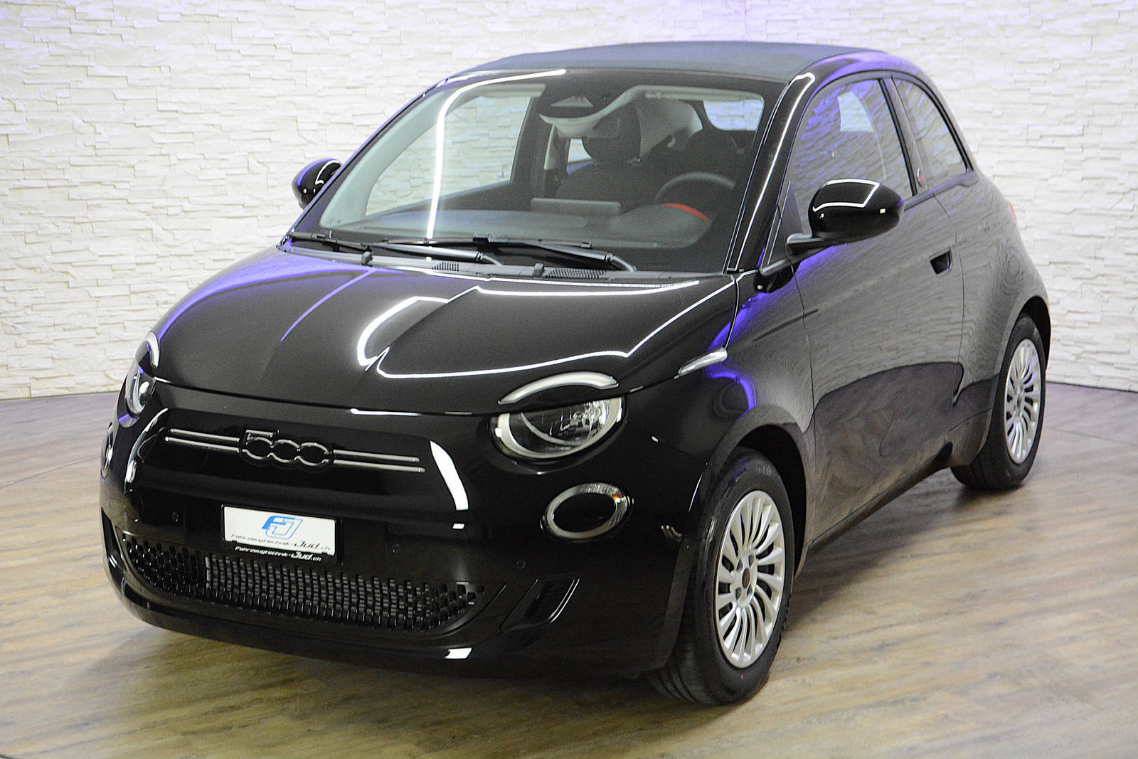 FIAT 500 Red Komfortpaket, Electric, Second hand / Used, Automatic - 7