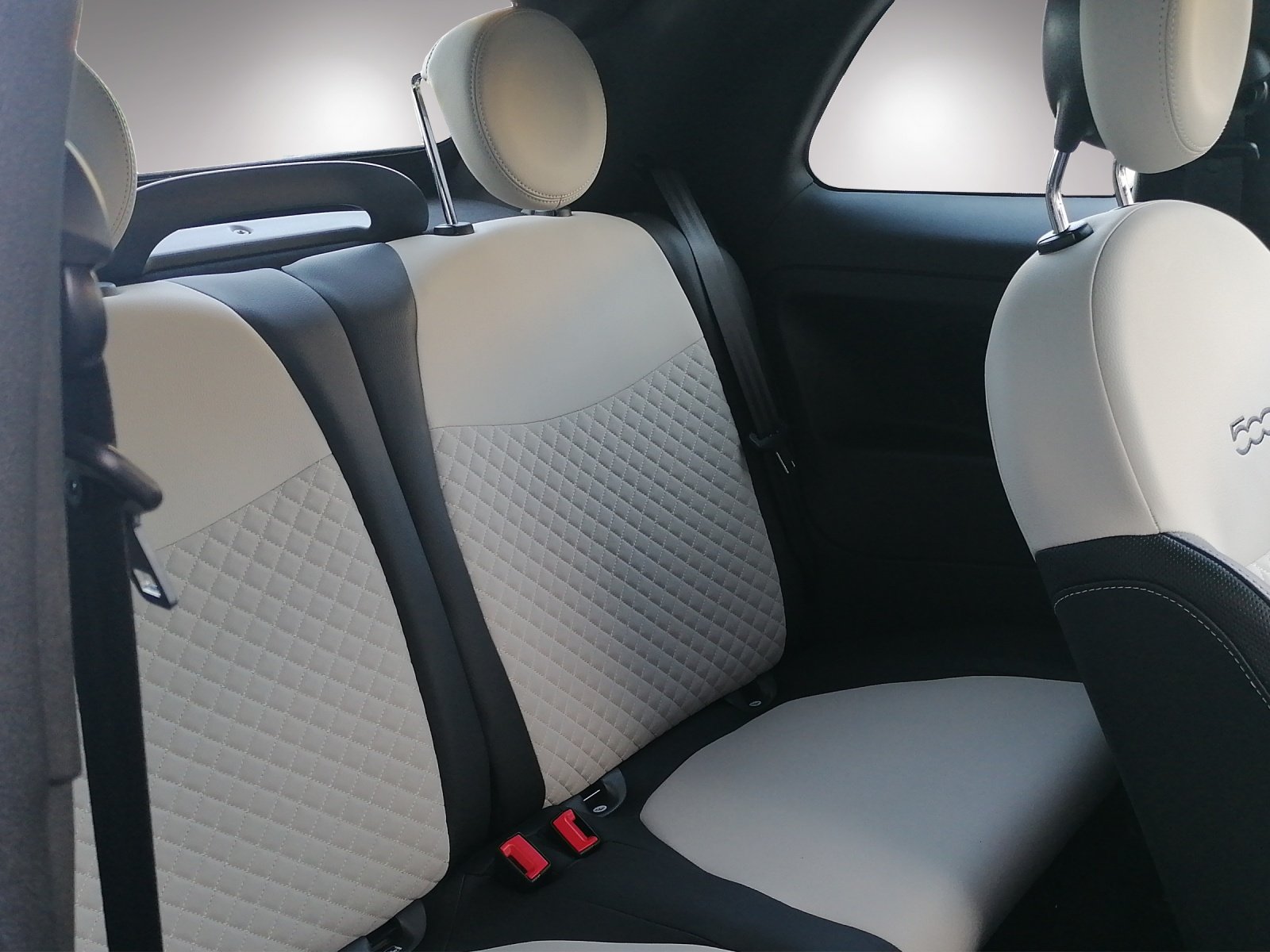 FIAT 500 C 1.0 Hybrid Dolcevita, Hybride Léger Essence/Électricité, Occasion / Utilisé, Manuelle - 7