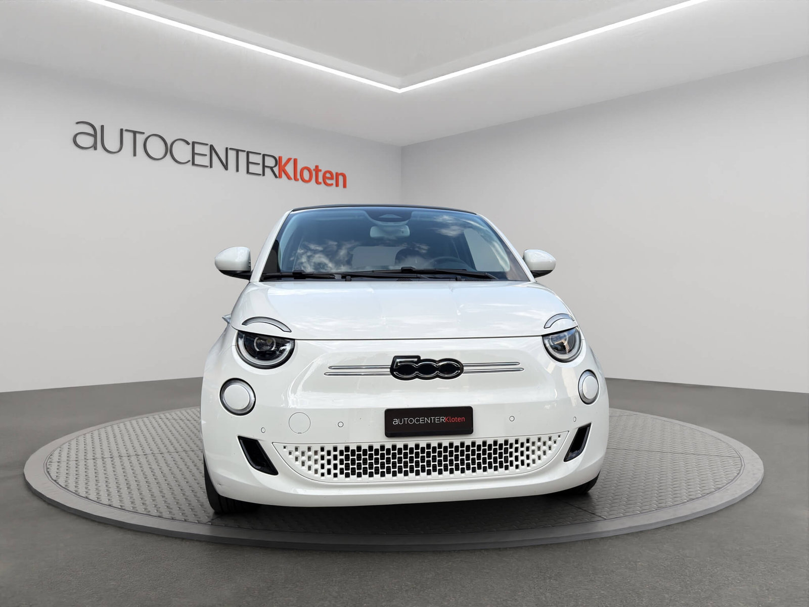 FIAT 500 Cabrio Electric 87 kw Icon, Electric, Second hand / Used, Automatic - 2