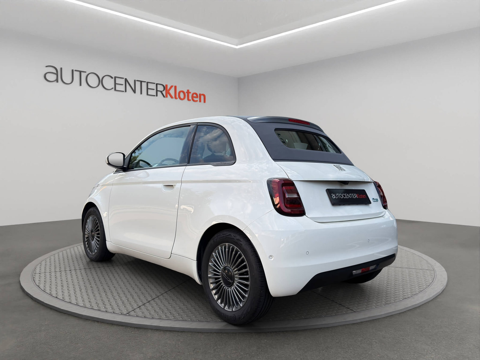 FIAT 500 Cabrio Electric 87 kw Icon, Electric, Second hand / Used, Automatic - 4