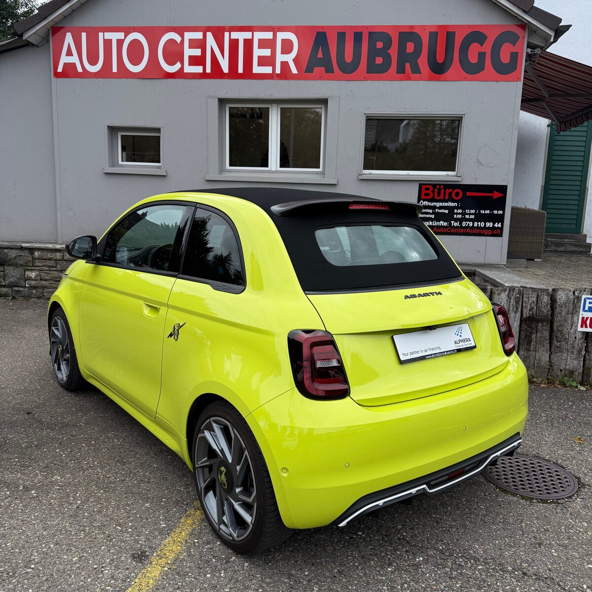 FIAT 500e Abarth Cabrio Scorpionissima, Électrique, Occasion / Utilisé, Automatique - 3