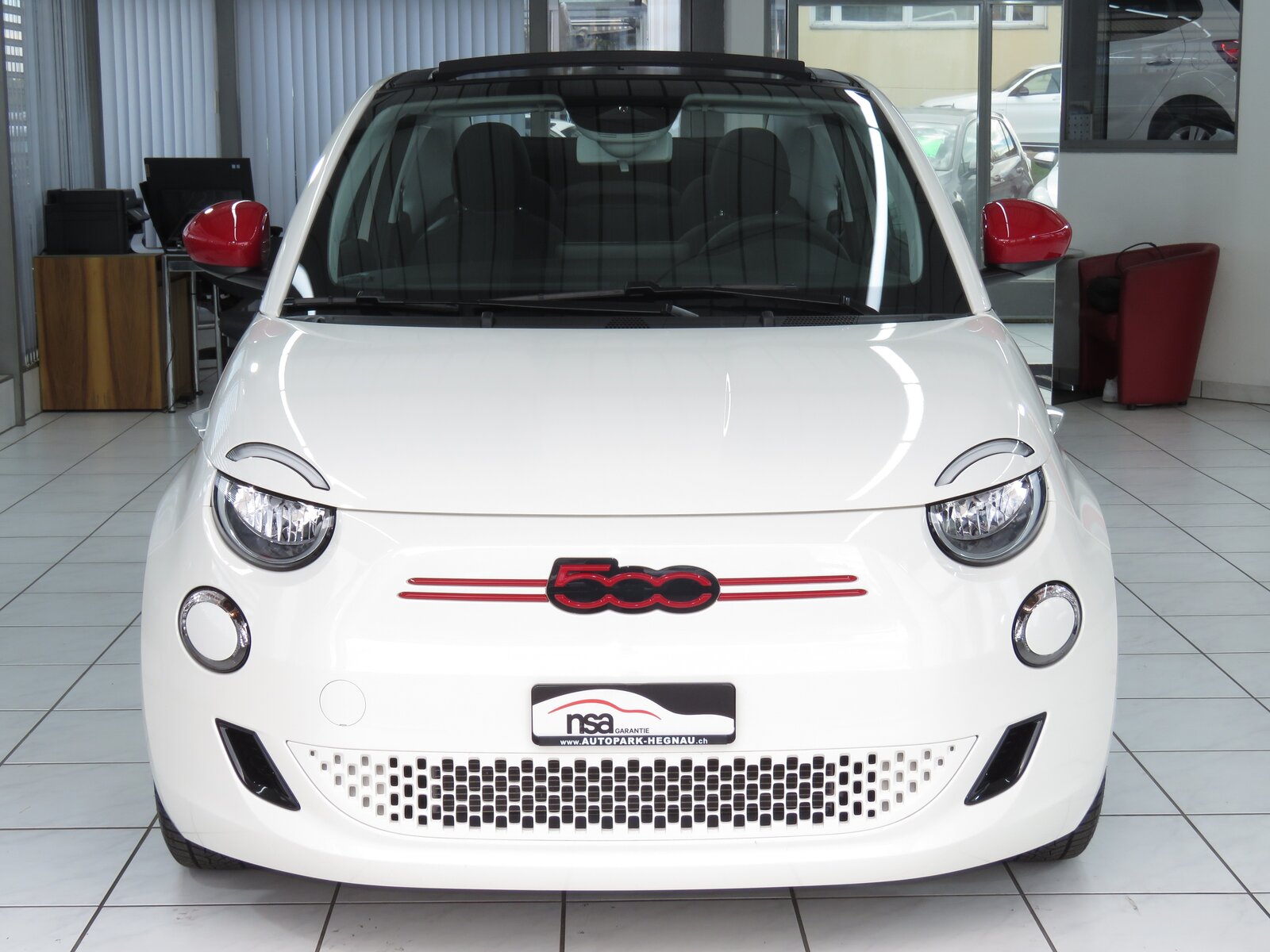 FIAT 500 C electric 87 kW Swiss Edition, Elektro, Occasion / Gebraucht, Automatik - 2