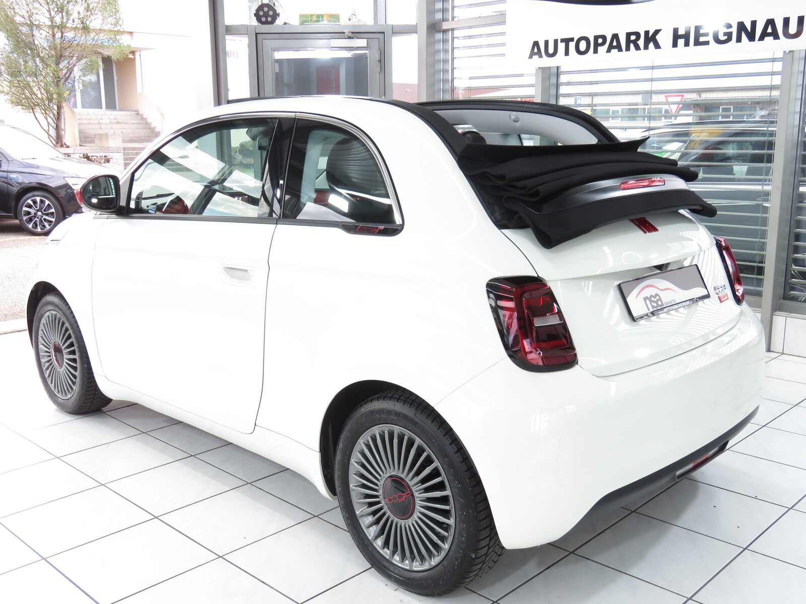 FIAT 500 C electric 87 kW Swiss Edition, Elektro, Occasion / Gebraucht, Automatik - 6