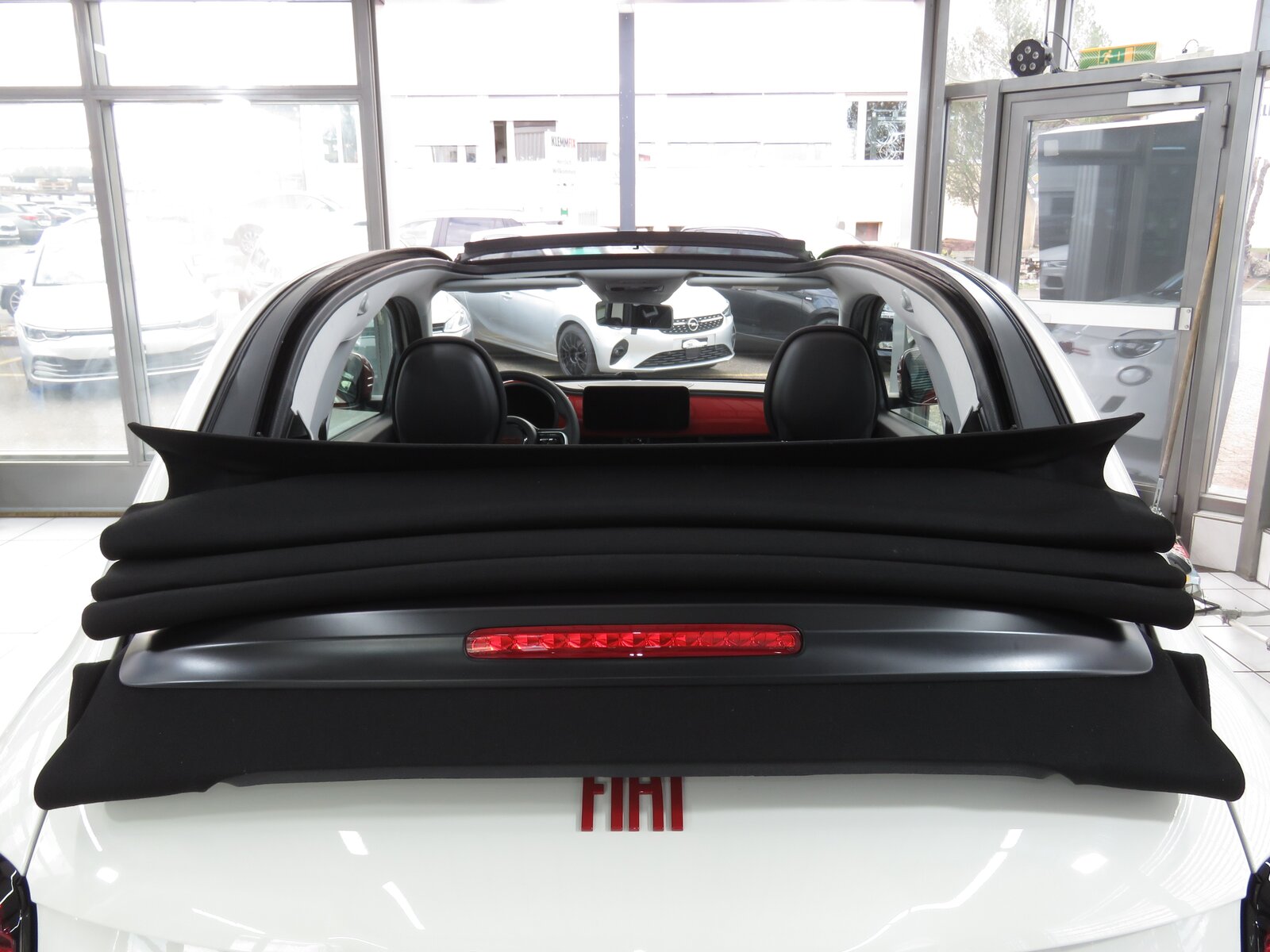 FIAT 500 C electric 87 kW Swiss Edition, Elektro, Occasion / Gebraucht, Automatik - 7