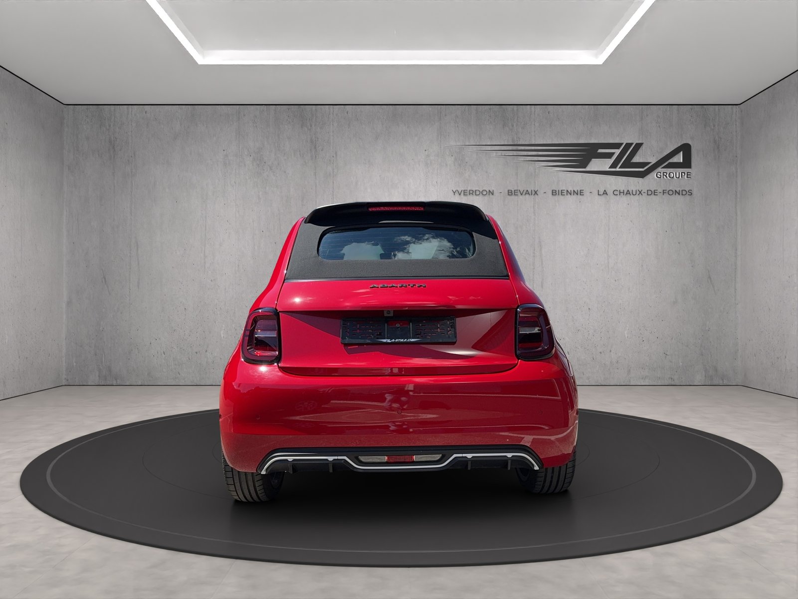 FIAT 500e Cabrio Abarth Turismo, Electric, Ex-demonstrator, Automatic - 4