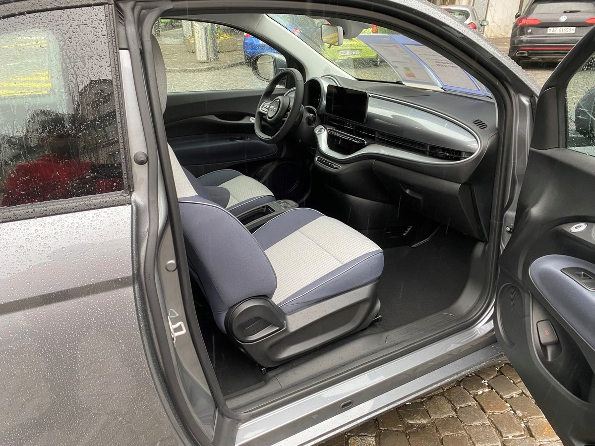 FIAT 500 3+1 electric 87 kW Icon, Electric, New car, Automatic - 5