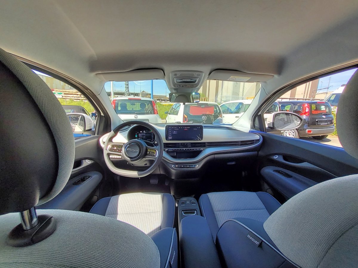 FIAT 500 3+1 electric 87 kW Icon, Électrique, Voiture nouvelle, Automatique - 2