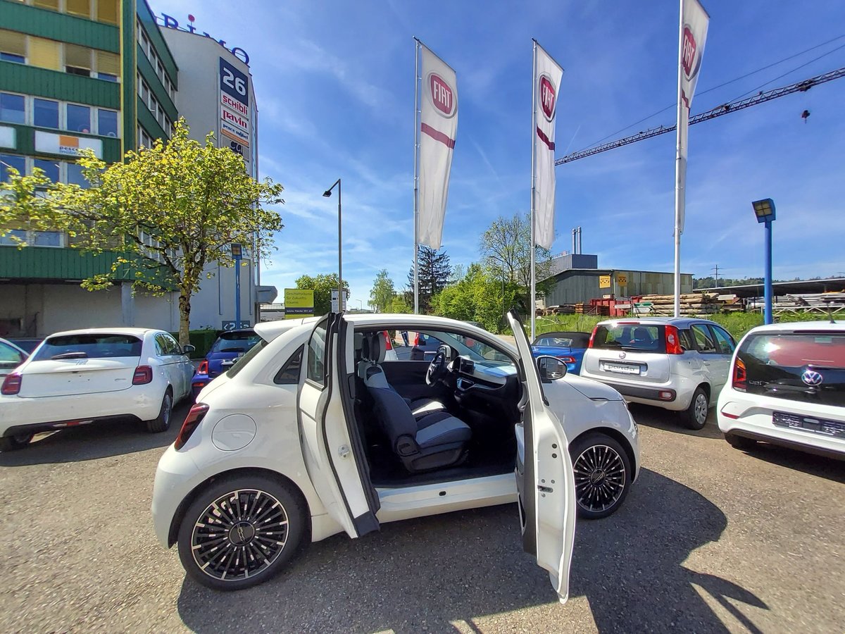 FIAT 500 3+1 electric 87 kW Icon, Électrique, Voiture nouvelle, Automatique - 3