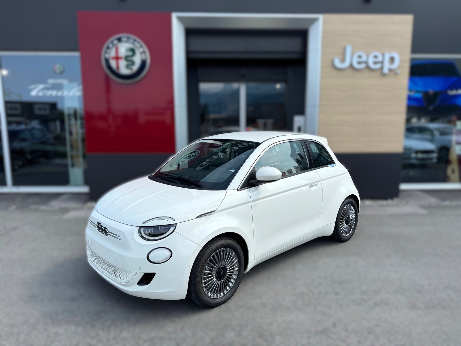 FIAT 500 electric 87 kW Swiss Edition, Electric, New car, Automatic - 2
