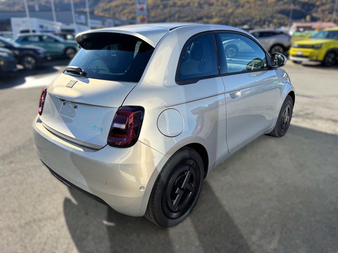 FIAT 500 BEV GIORGIO ARMANI, Électrique, Voiture nouvelle, Automatique - 6