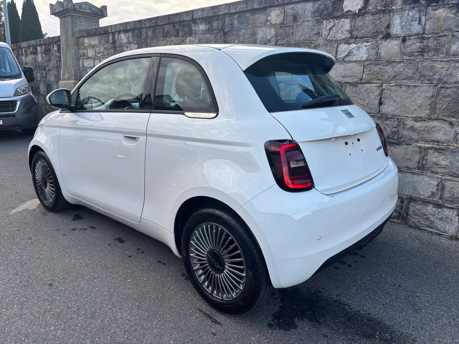 FIAT 500 1.0 Hybrid 65 cv TORINO, Mild-Hybrid Benzin/Elektro, Neuwagen, Handschaltung - 2