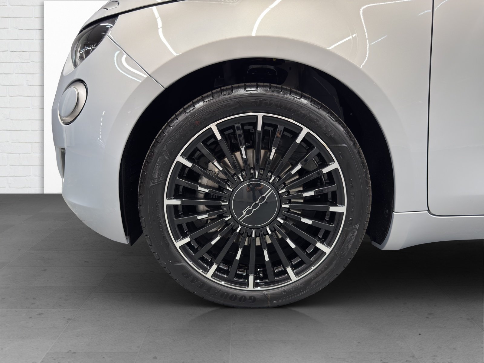 FIAT 500 1.0 Hybrid La Prima, Mild-Hybrid Petrol/Electric, New car, Manual - 6