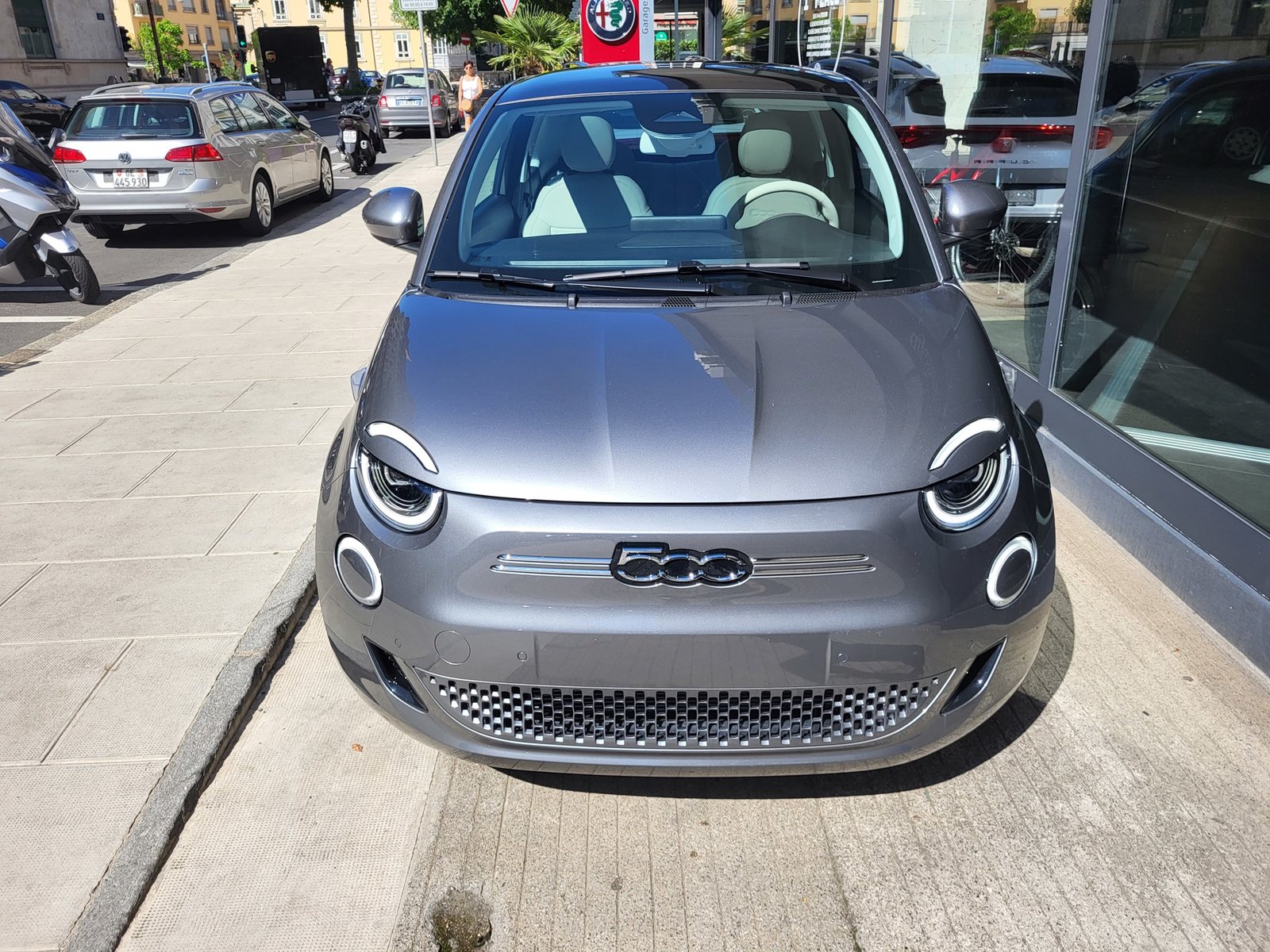 FIAT 500 La Prima Bocelli, Elektro, Occasion / Gebraucht, Automatik - 2
