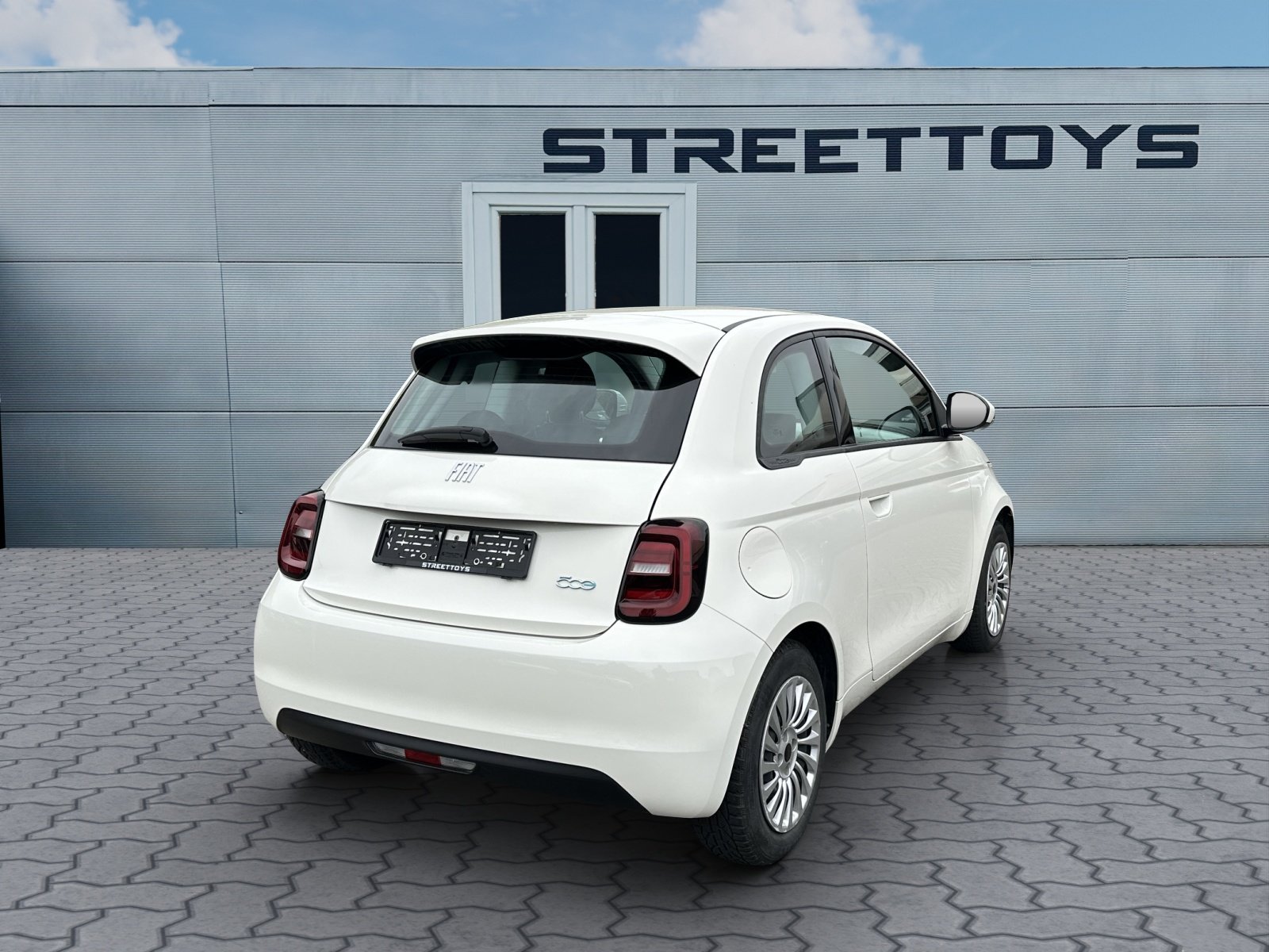 FIAT 500 electric 87 kW Icon, Electric, Second hand / Used, Automatic - 3