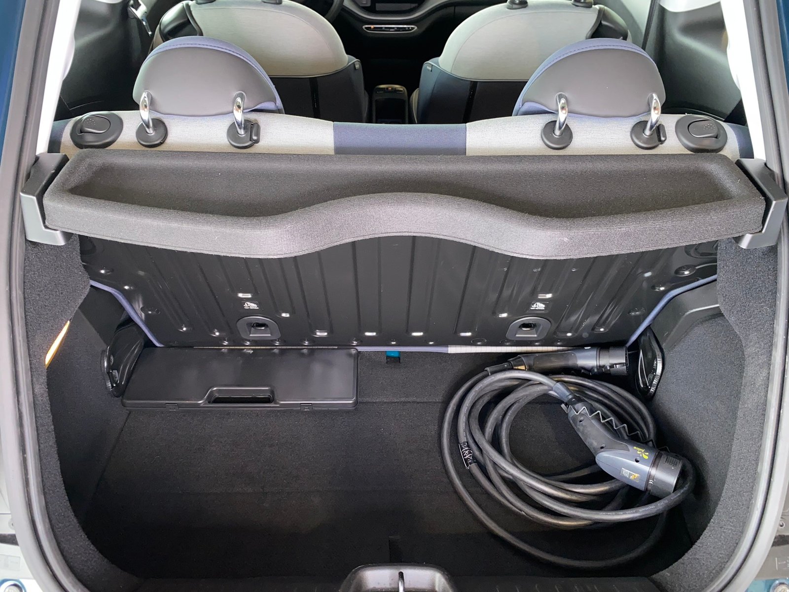 FIAT 500 electric Icon, Électrique, Occasion / Utilisé, Automatique - 7