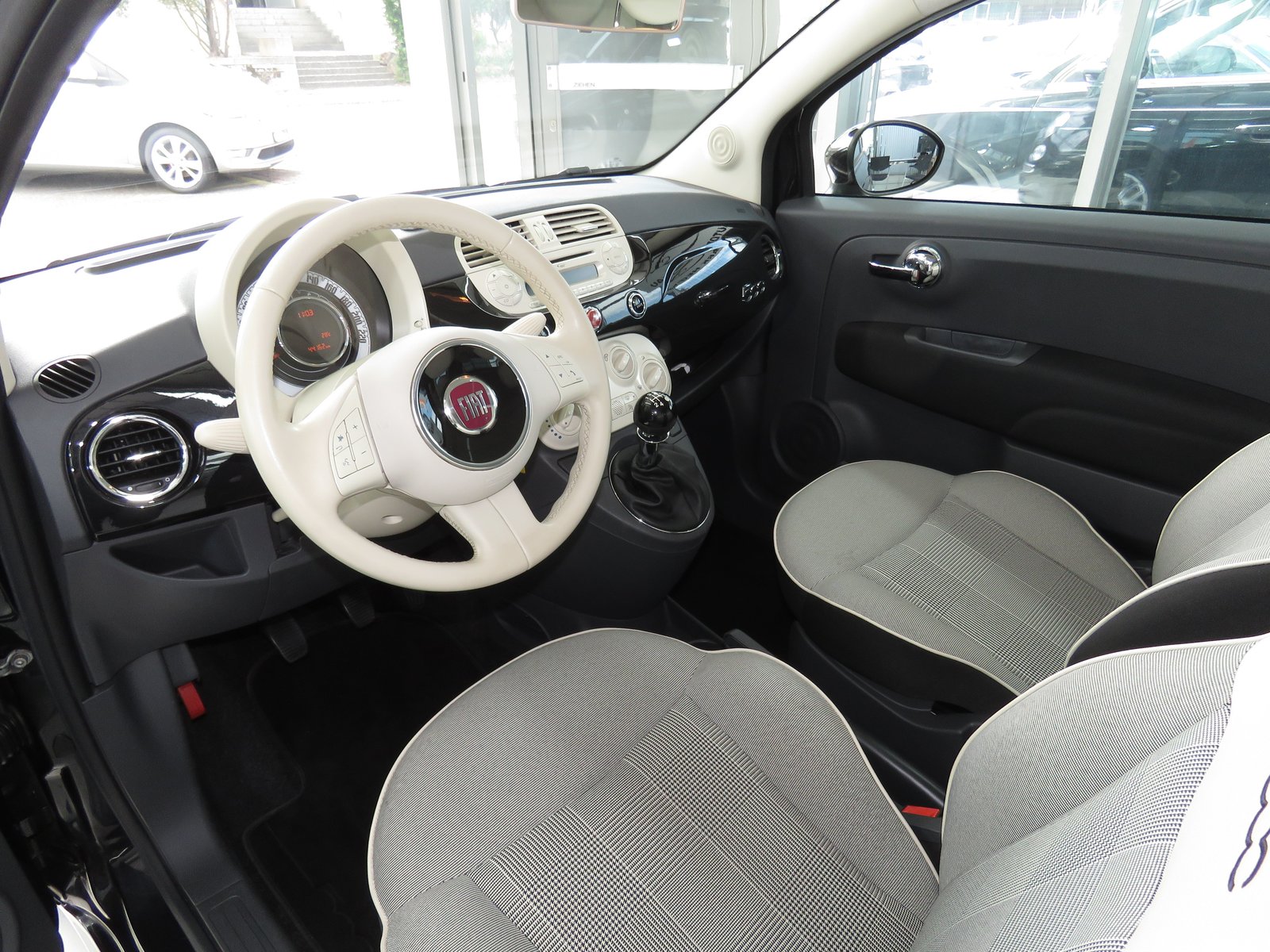 FIAT 500 1.2 Lounge, Essence, Occasion / Utilisé, Manuelle - 7