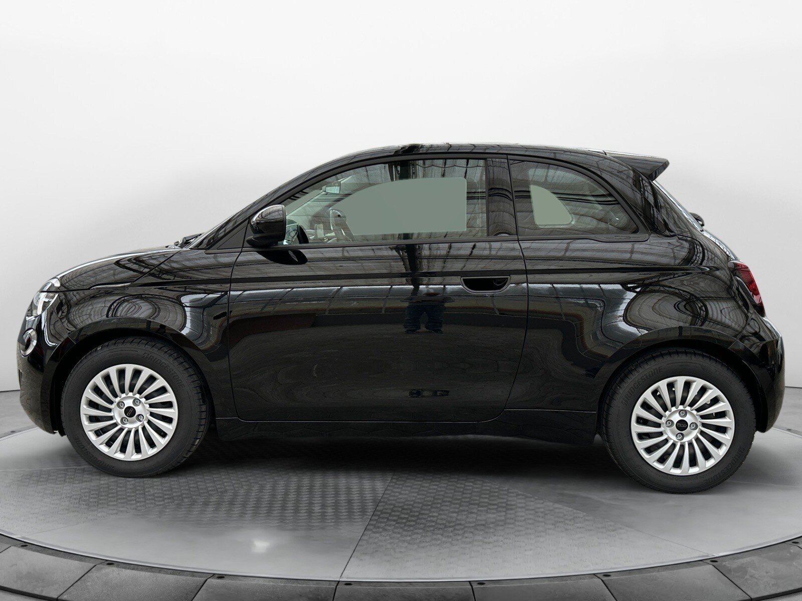 FIAT 500 electric 70 kW Cult, Elettrica, Auto dimostrativa, Automatico - 2