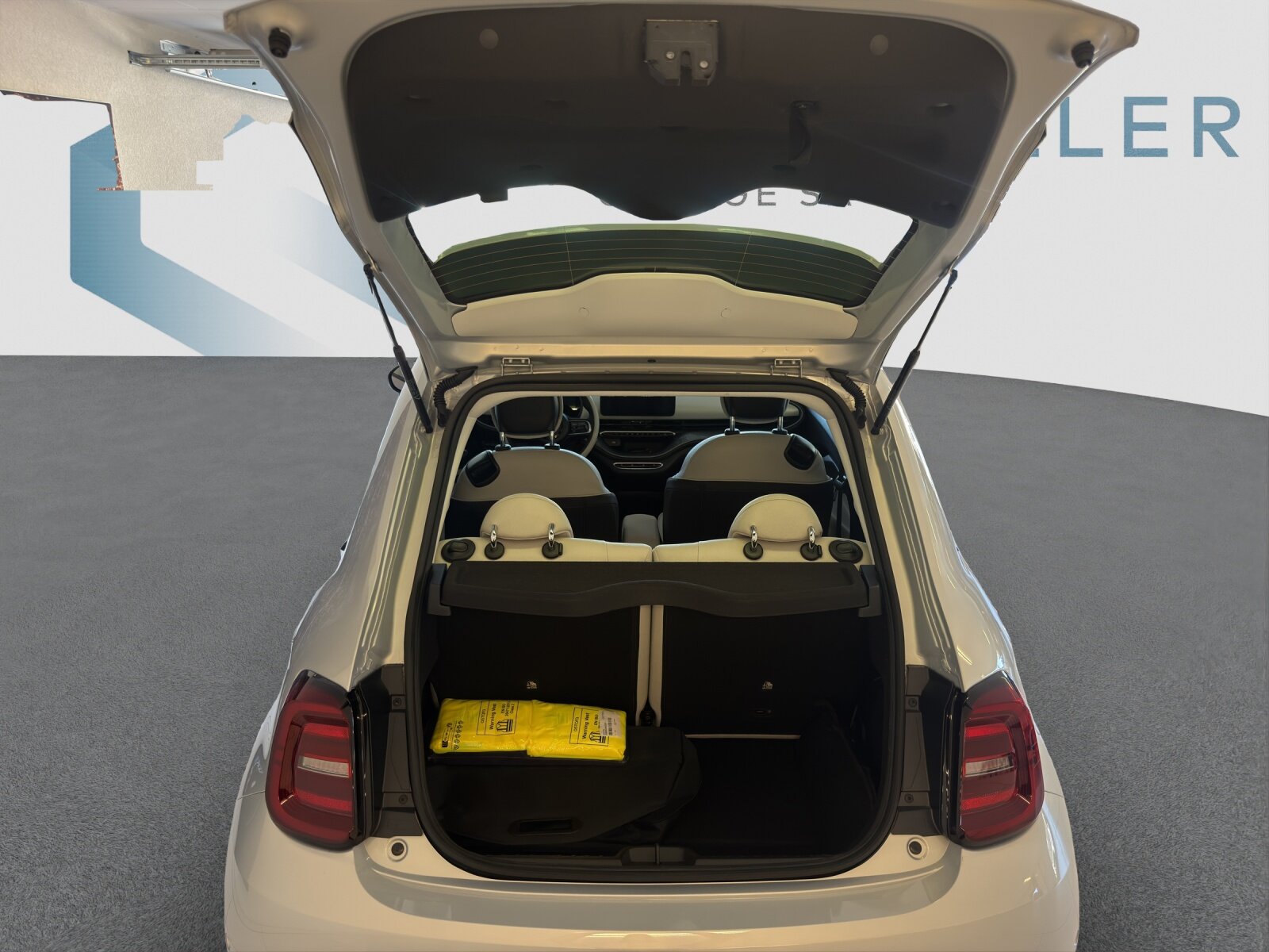 FIAT 500 La Prima, Mild-Hybrid Benzin/Elektro, Neuwagen, Automatik - 7