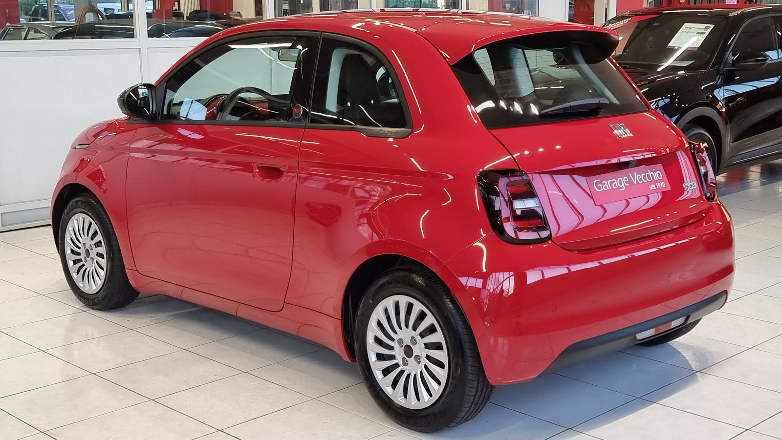 FIAT 500 Red electric 42 KWh 118 PS, Elektro, Neuwagen, Automatik - 4