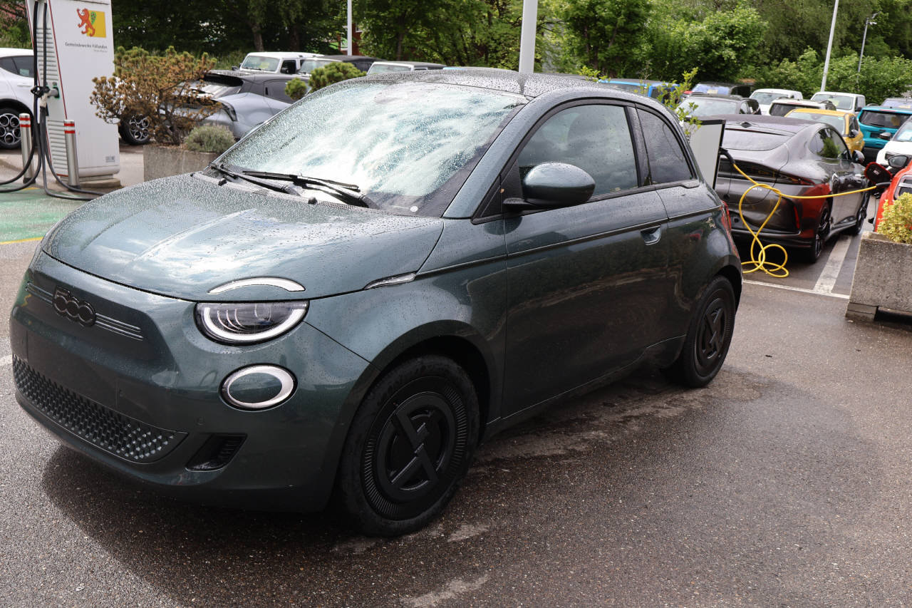 FIAT 500 Armani, Électrique, Voiture nouvelle, Automatique - 7