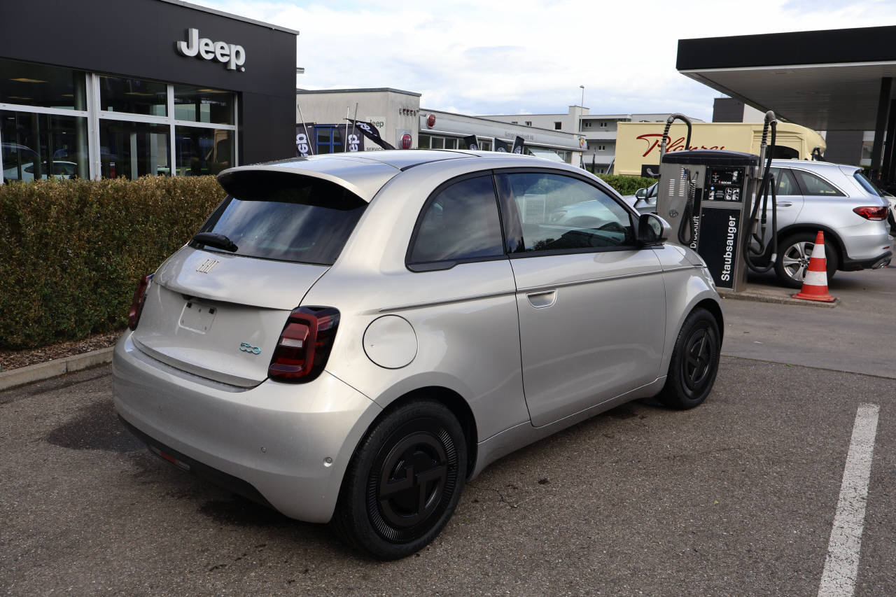 FIAT 500 Armani, Elektro, Neuwagen, Automatik - 3