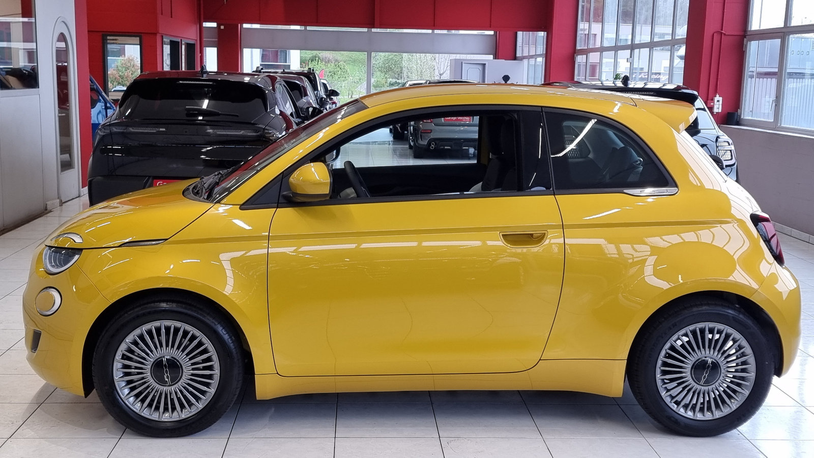 FIAT 500 1.0 Hybrid Torino, Hybride Léger Essence/Électricité, Voiture nouvelle, Manuelle - 4