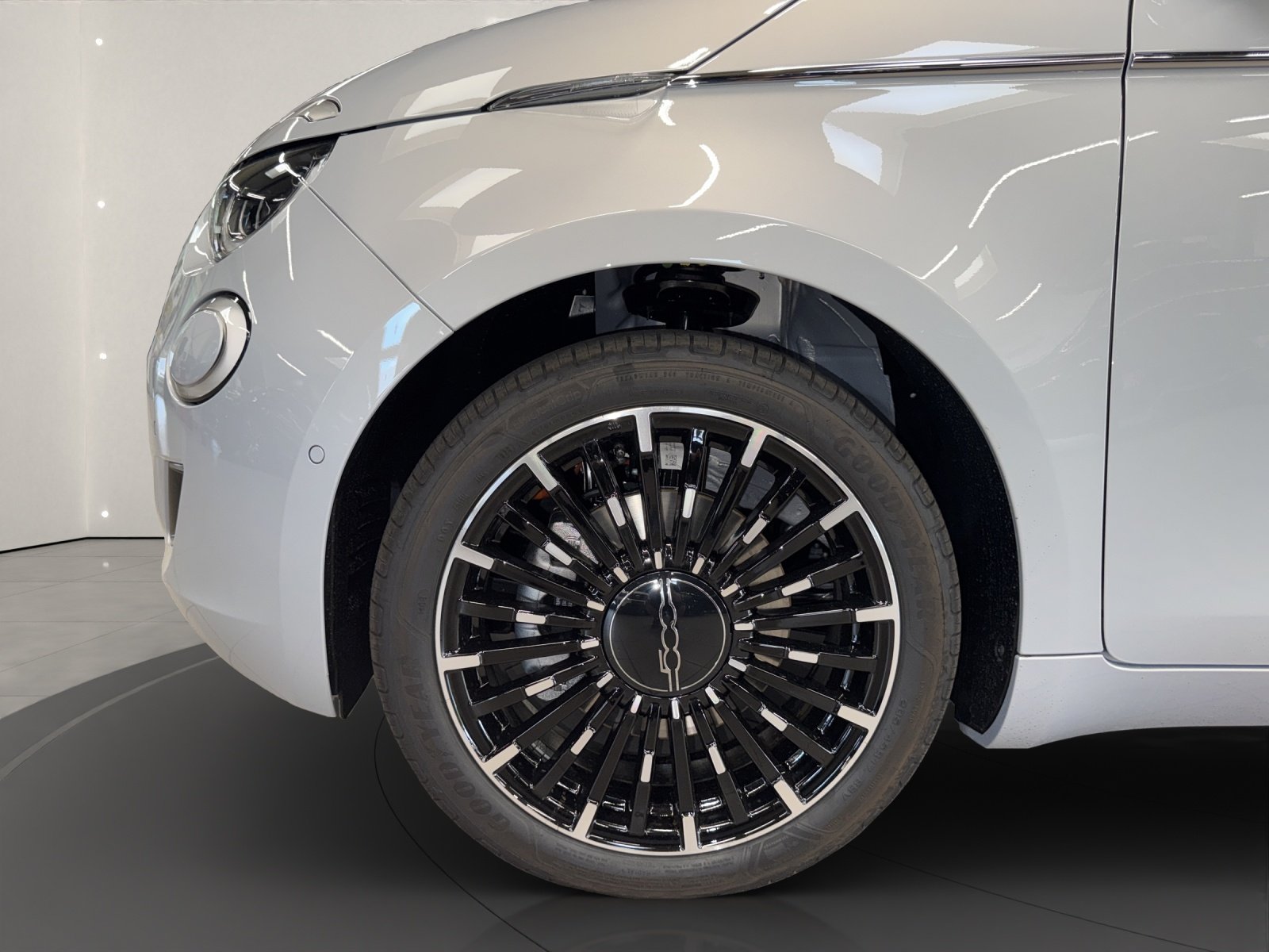 FIAT 500 La Prima, Electric, New car, Automatic - 7