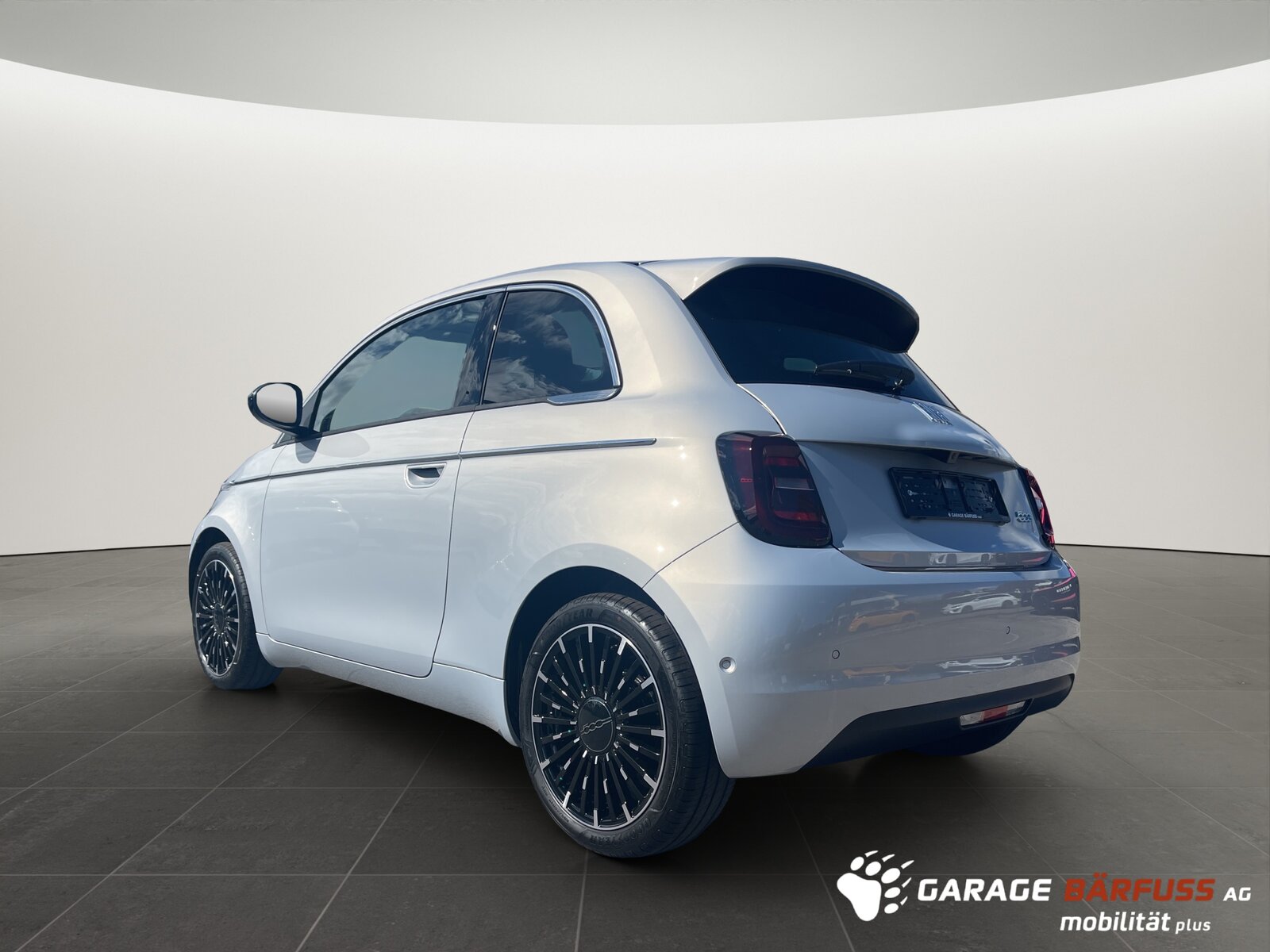 FIAT 500 La Prima 3+1, Electric, New car, Automatic - 3