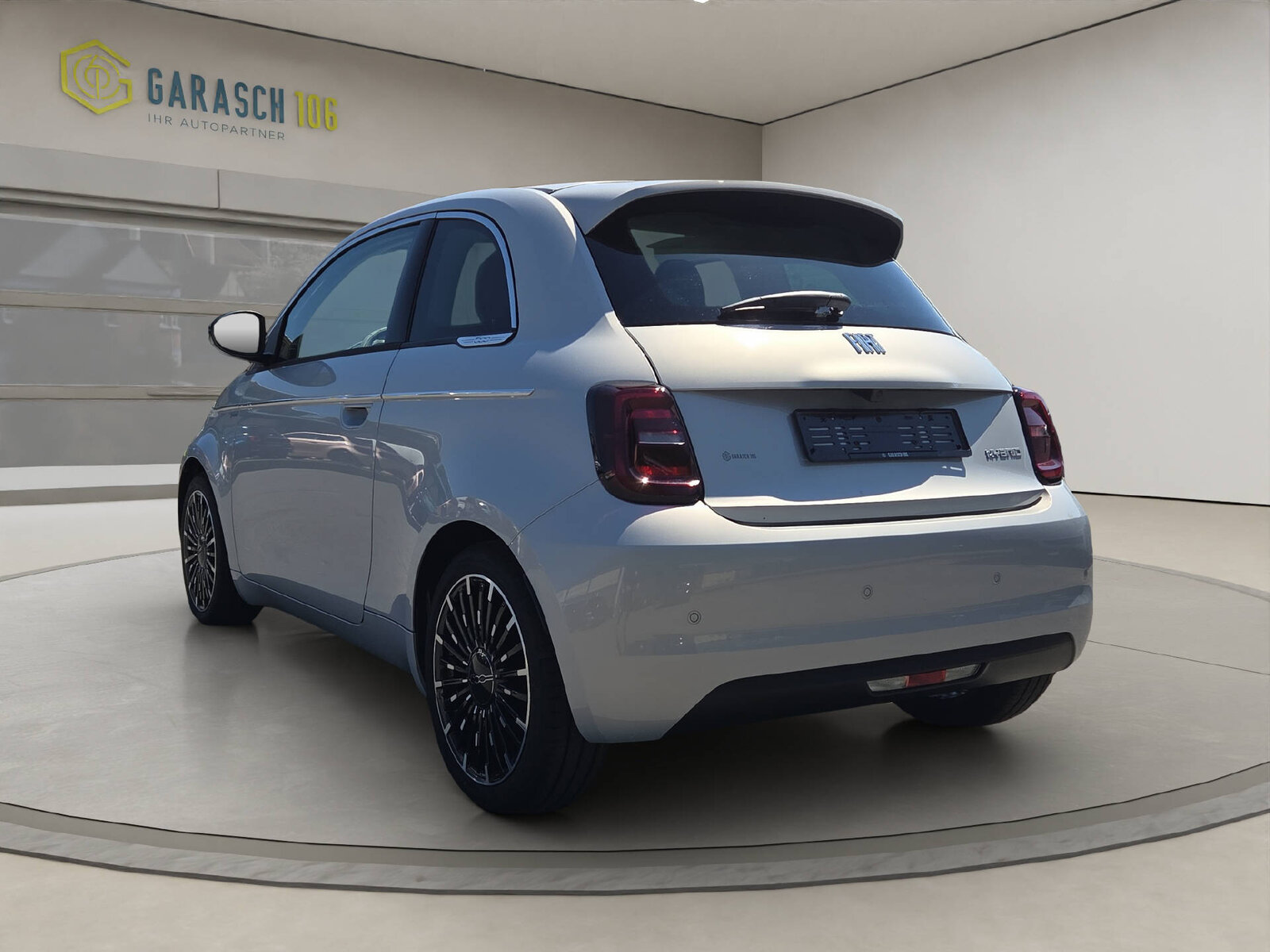 FIAT 500 1.0 Hybrid La Prima, Mild-Hybrid Petrol/Electric, New car, Manual - 4