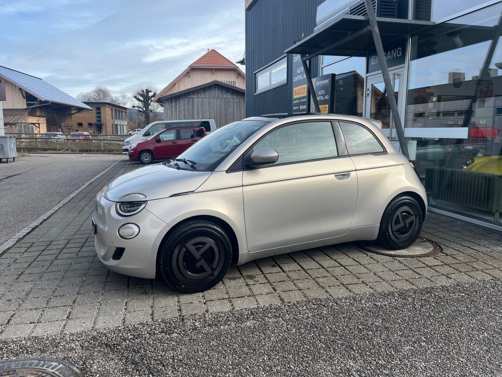 FIAT 500 Armani, Électrique, Occasion / Utilisé, Automatique - 3
