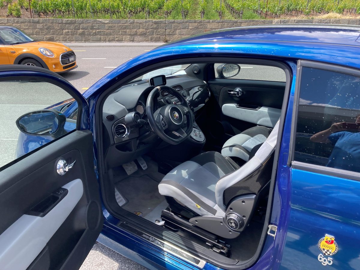 FIAT 695 Abarth 1.4 T-Jet 180 TF, Benzin, Occasion / Gebraucht, Automat - 5