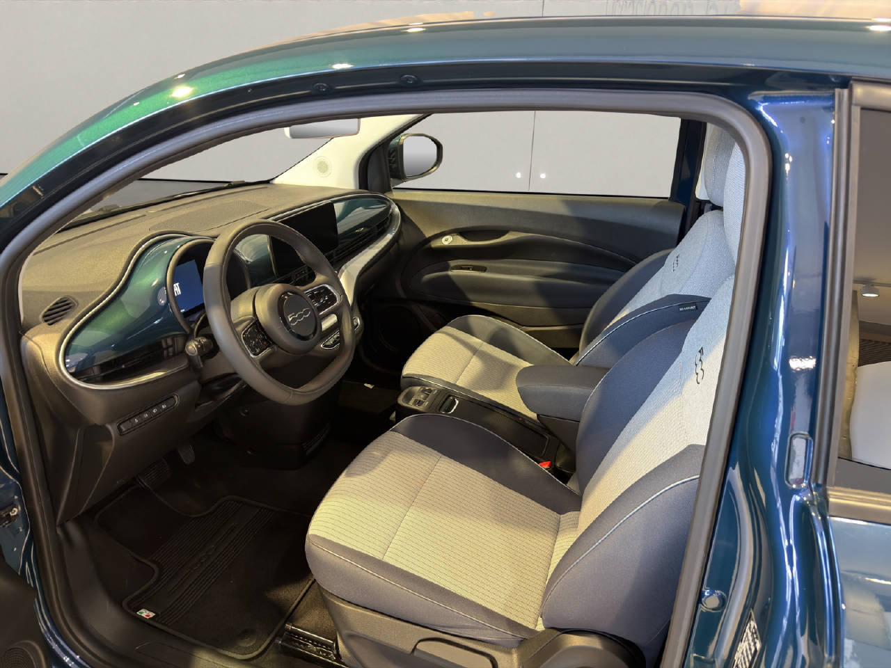 FIAT 500 Icon 3+1, Électrique, Occasion / Utilisé, Automatique - 6
