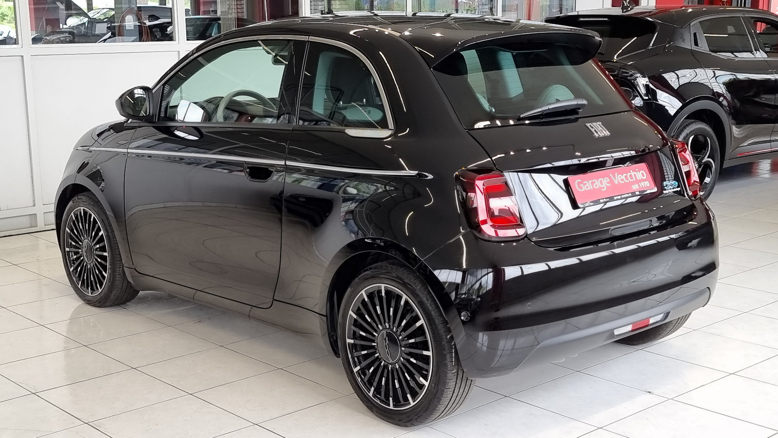 FIAT 500 La Prima 42 KWh 118 PS, Électrique, Occasion / Utilisé, Automatique - 4