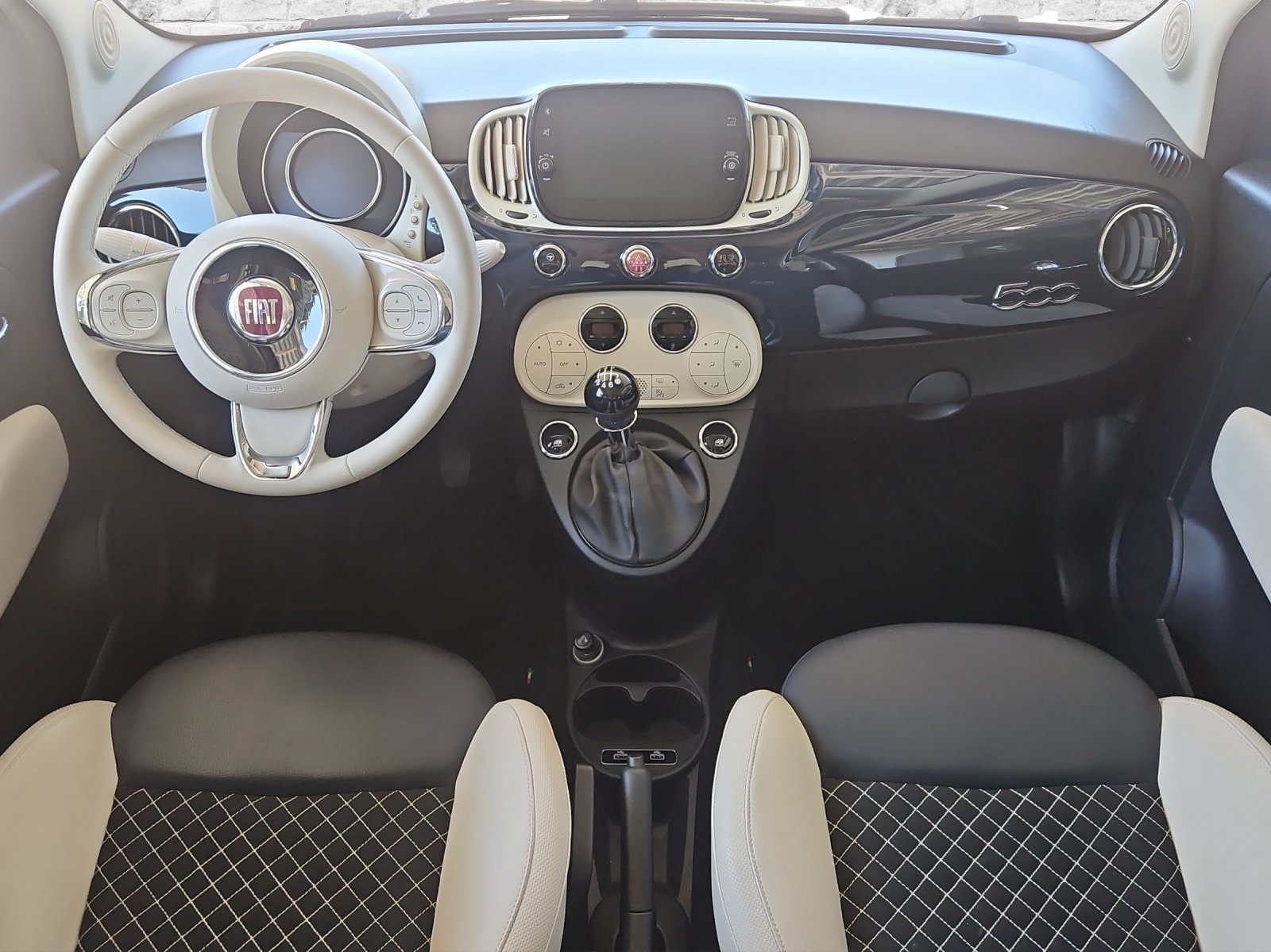 FIAT 500 1.0 Hybrid Dolcevita, Mild-Hybrid Petrol/Electric, Second hand / Used, Manual - 6