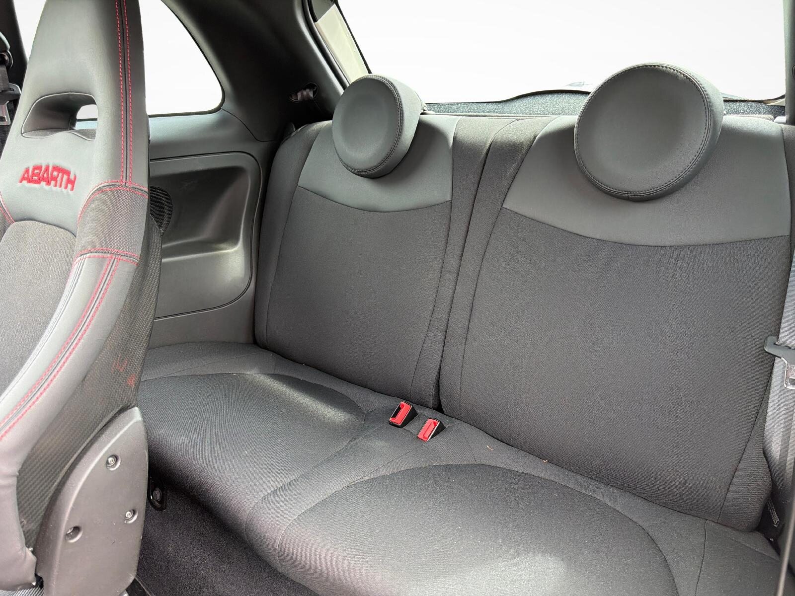 FIAT 695 Abarth 1.4 T-Jet 180, Benzin, Occasion / Gebraucht, Automatik - 7
