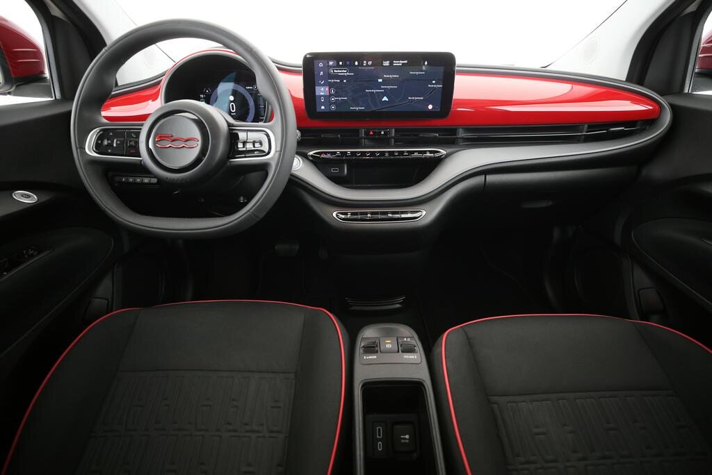 FIAT 500 Red, Elektro, Occasion / Gebraucht, Automatik - 6